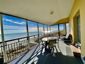 Steps-2-Sand Penthouse